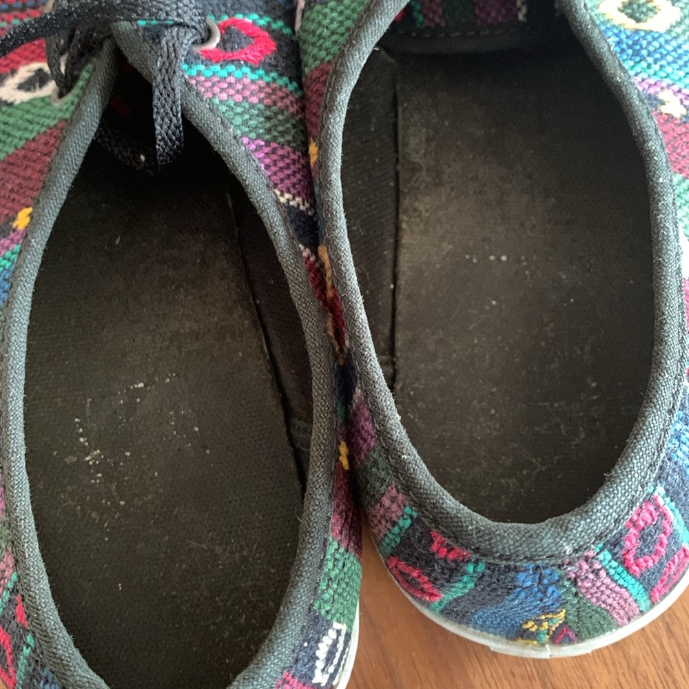 Vans - Picture 5 of 6